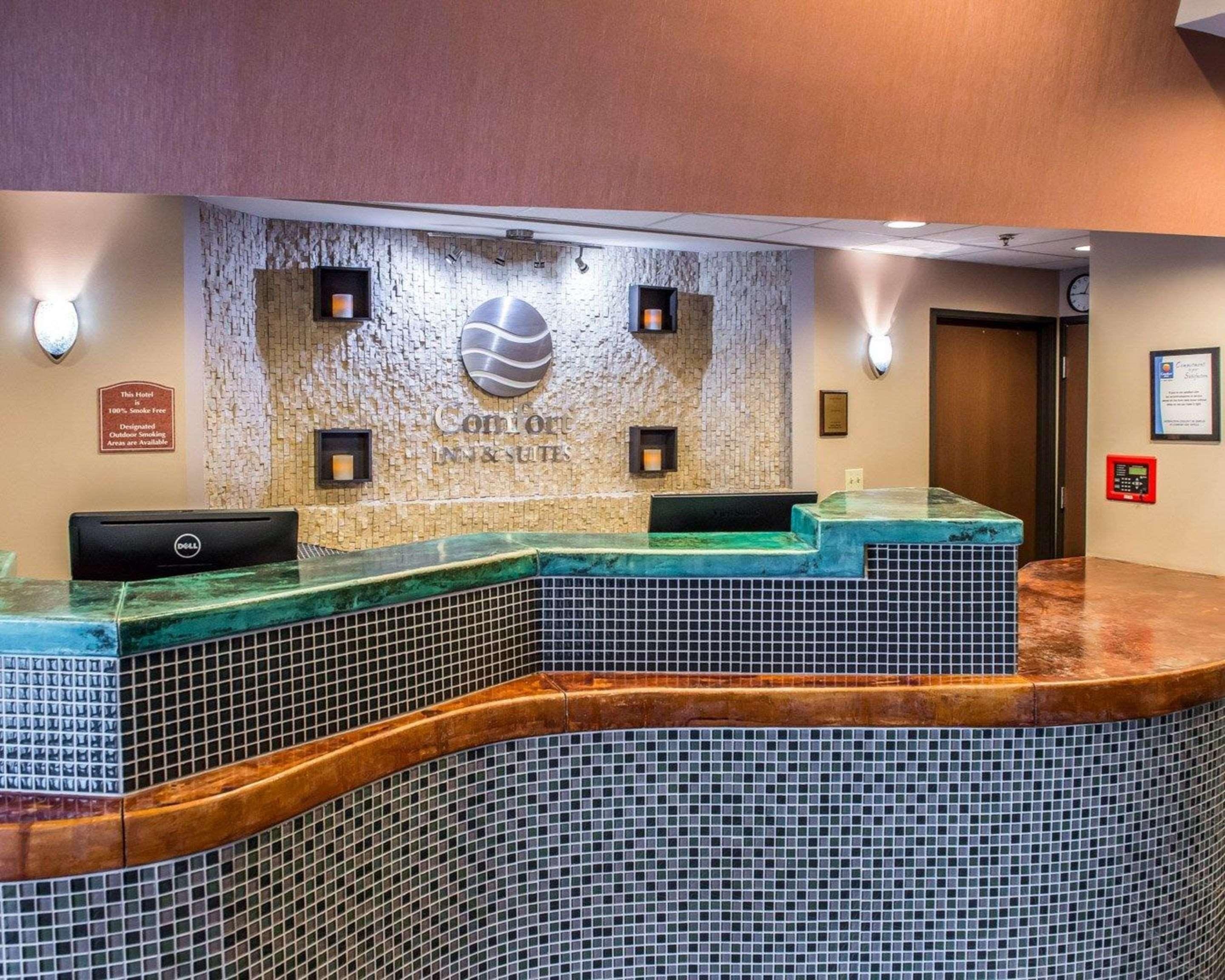 Hometowne Studios & Suites Washington Exteriör bild